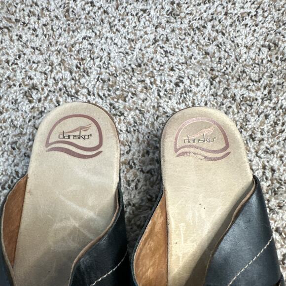 DANSKO Serena Floral Laser Cut Black Leather Heeled Sandals Clogs Women's Size 9 - Picture 7 of 9